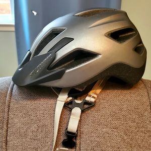 NEW Specialized Child Helmet (50-55cm)